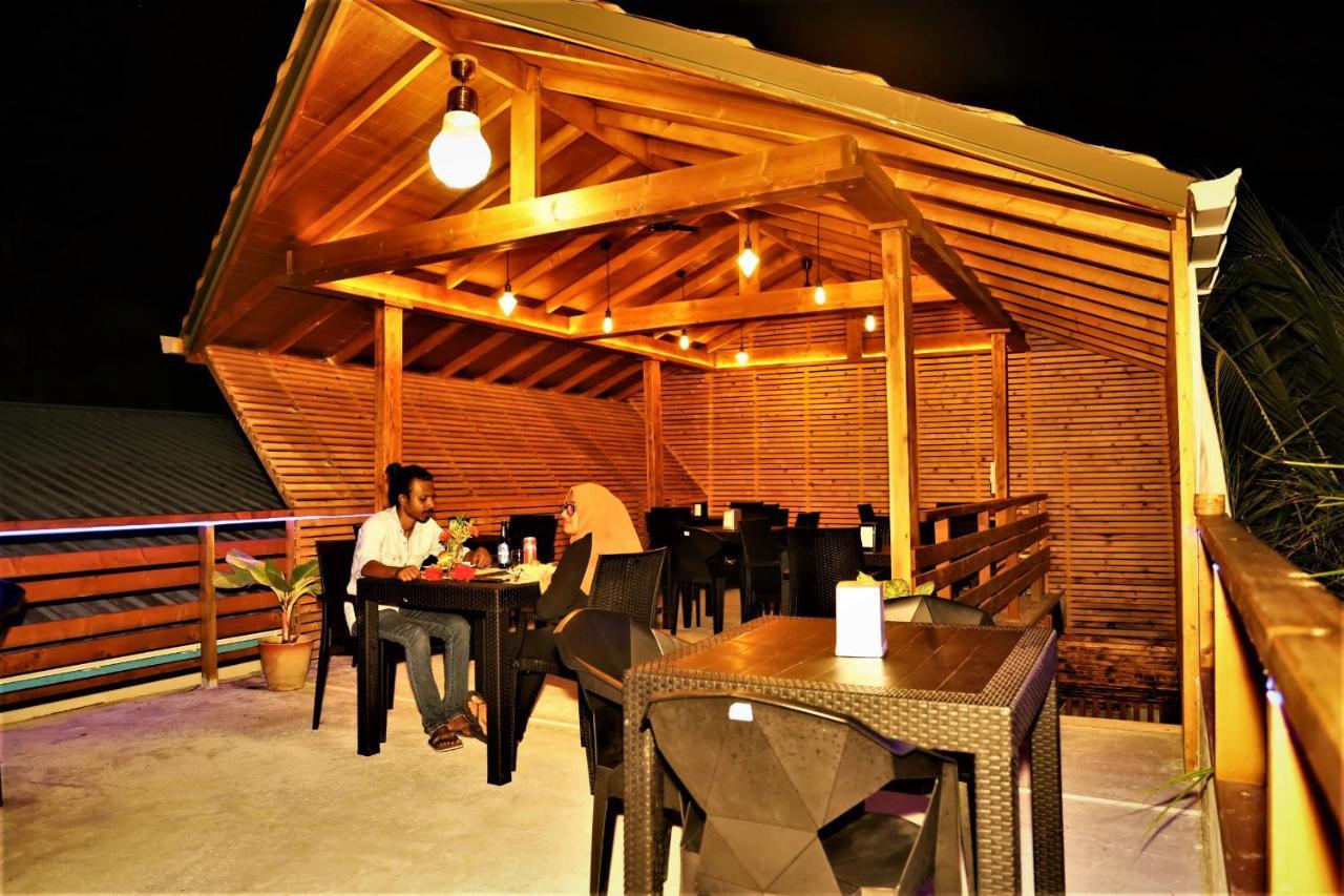 Dhigurah Beach Inn Buitenkant foto