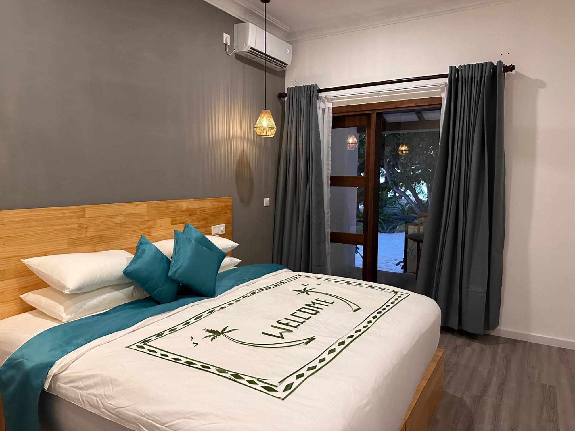 Dhigurah Beach Inn Buitenkant foto